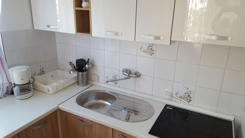 Apartmani Sofia Njivice Exterior foto